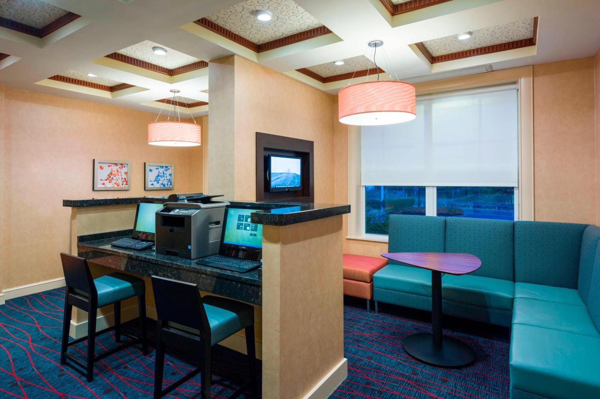 Residence Inn By Marriott Philadelphia Лангхорн Экстерьер фото