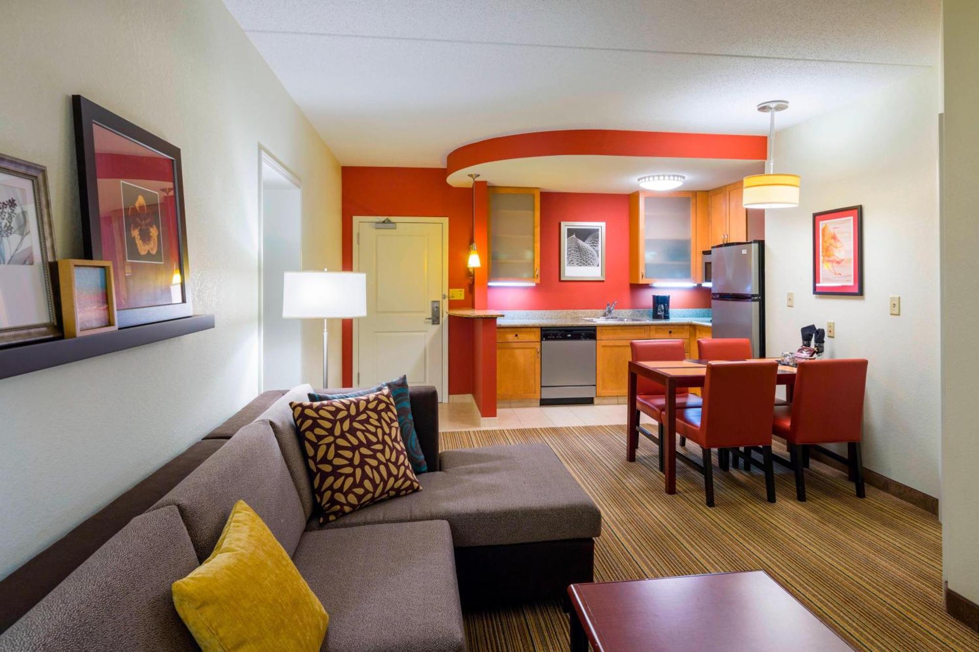 Residence Inn By Marriott Philadelphia Лангхорн Экстерьер фото