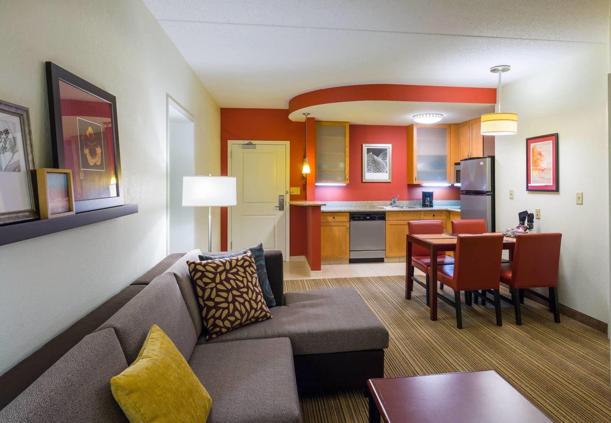 Residence Inn By Marriott Philadelphia Лангхорн Экстерьер фото